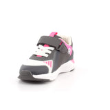 SNEAKER LUCES MAT NEGRO Y FUCSIA