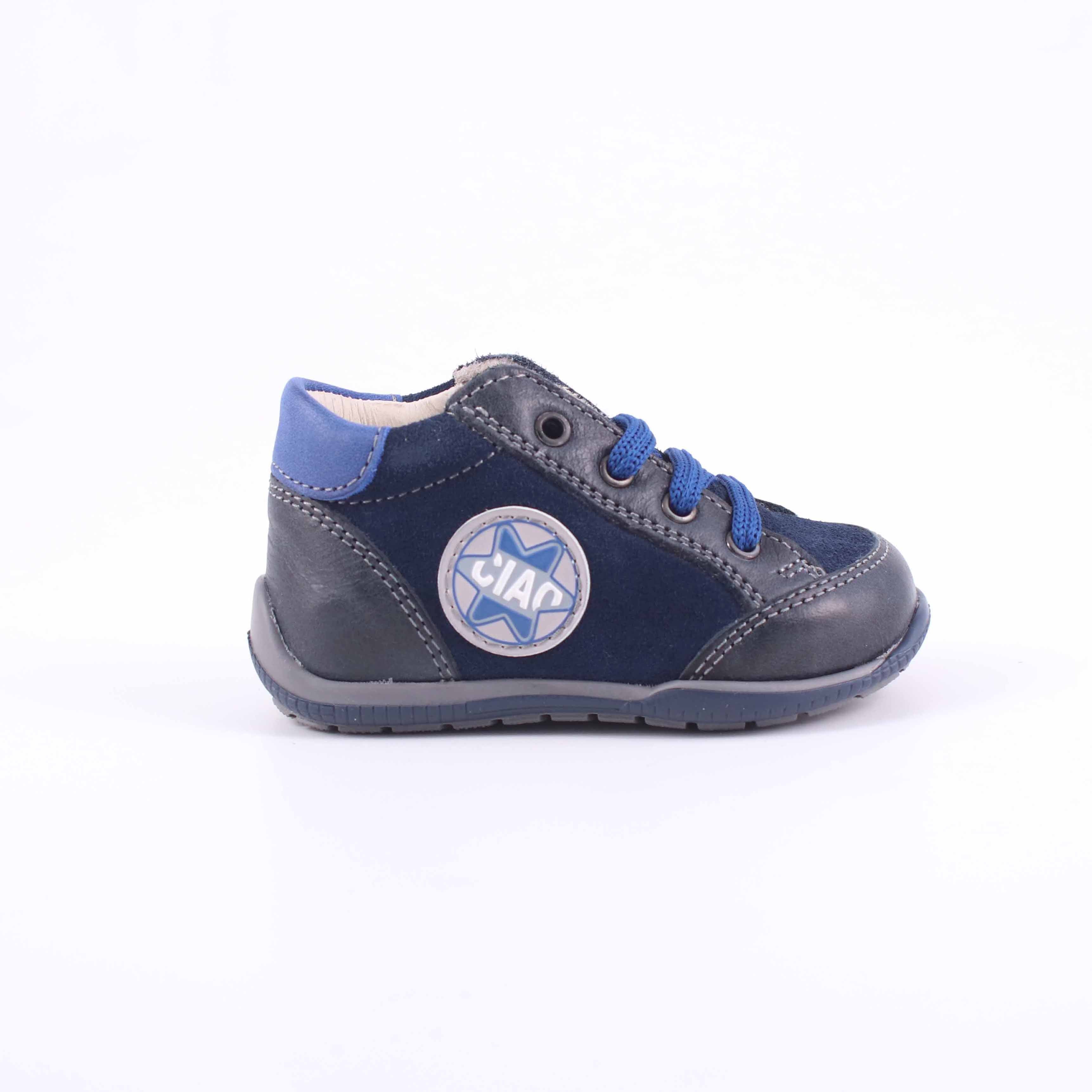SCARPA ALLACCIATA BLU PELLE