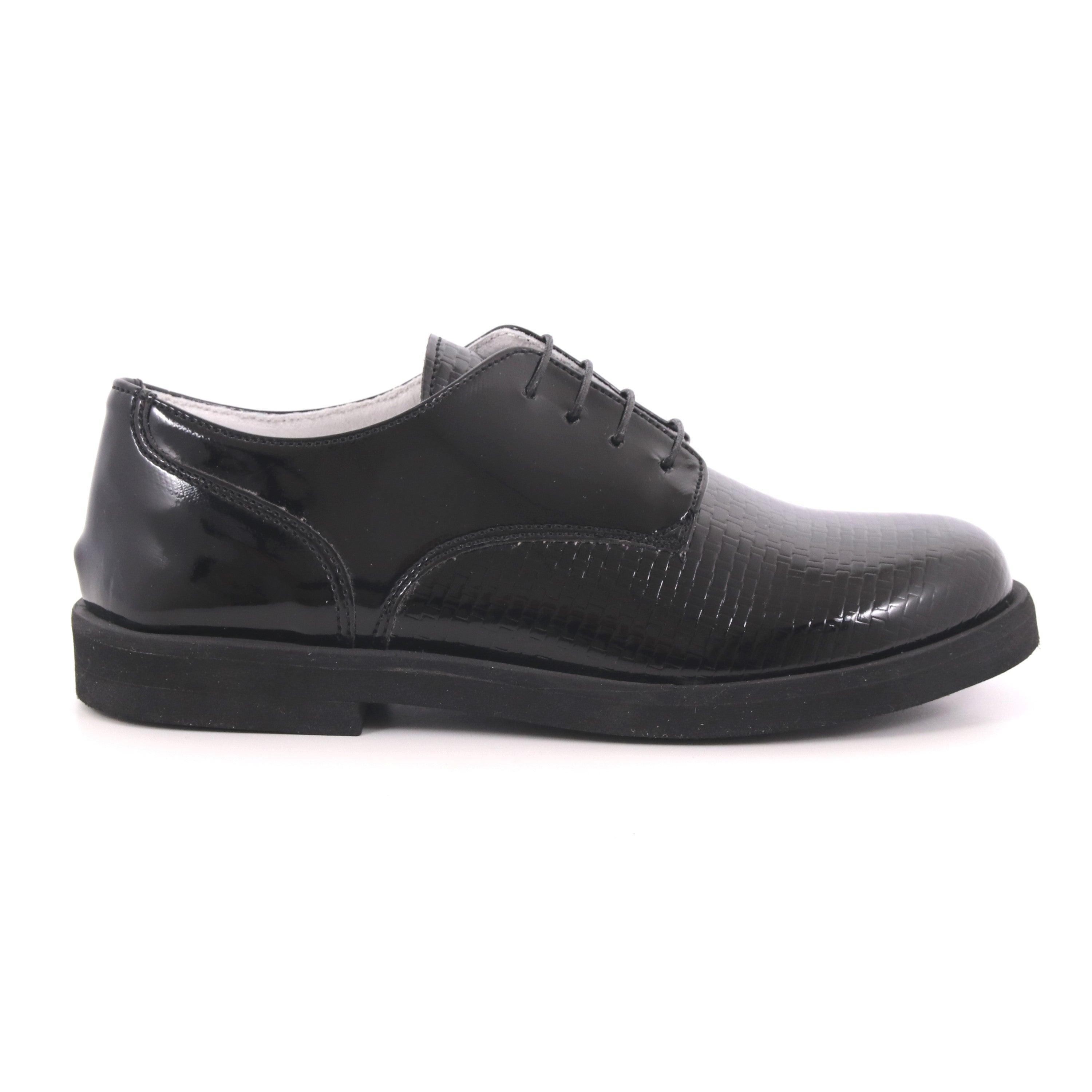 SCARPA ALLACCIATA VERNICE NERO