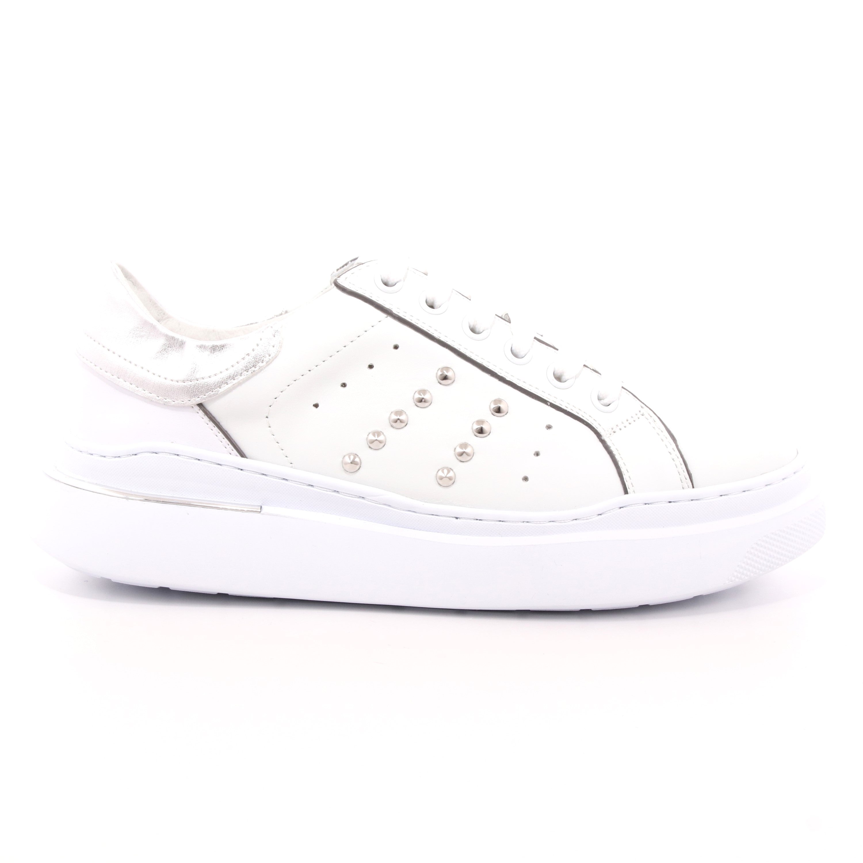 WHITE/SILVER