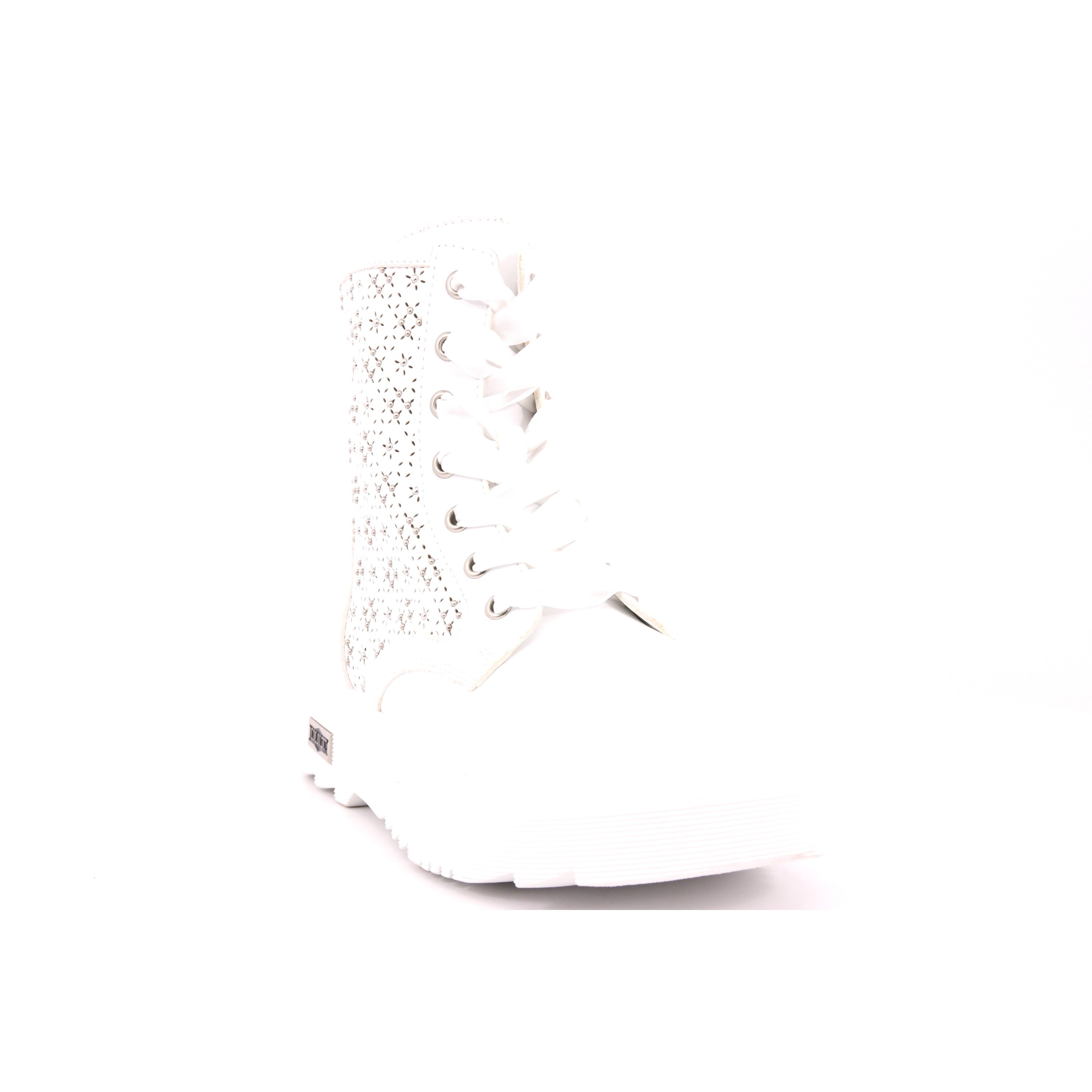 SABBATH 0034 MID J PU WHITE/PERFORATED FLOWERS