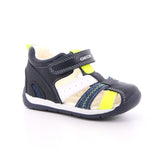 08554 C4502 - B EACH BOY