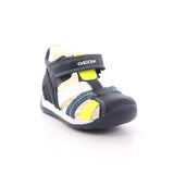 08554 C4502 - B EACH BOY