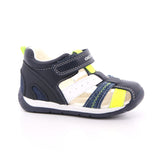 08554 C4502 - B EACH BOY