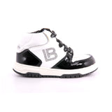 BLACK/WHITE