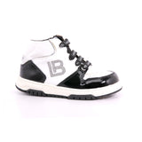 BLACK/WHITE