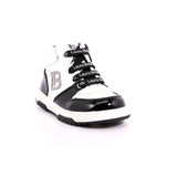 BLACK/WHITE