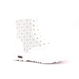 SABBATH 0034 MID J PU WHITE/PERFORATED FLOWERS